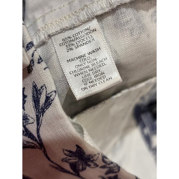 ANN TAYLOR LOFT PETITES Tailored Toile Blue Botanic Print Pencil Pants  6P - Picture 4 of 8